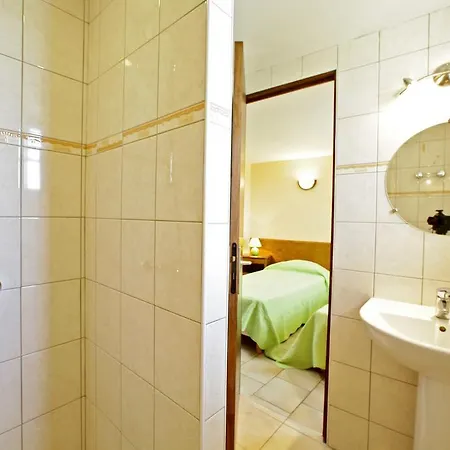 Combas Village De Gites Saint-Crepin-et-Carlucet Room photo