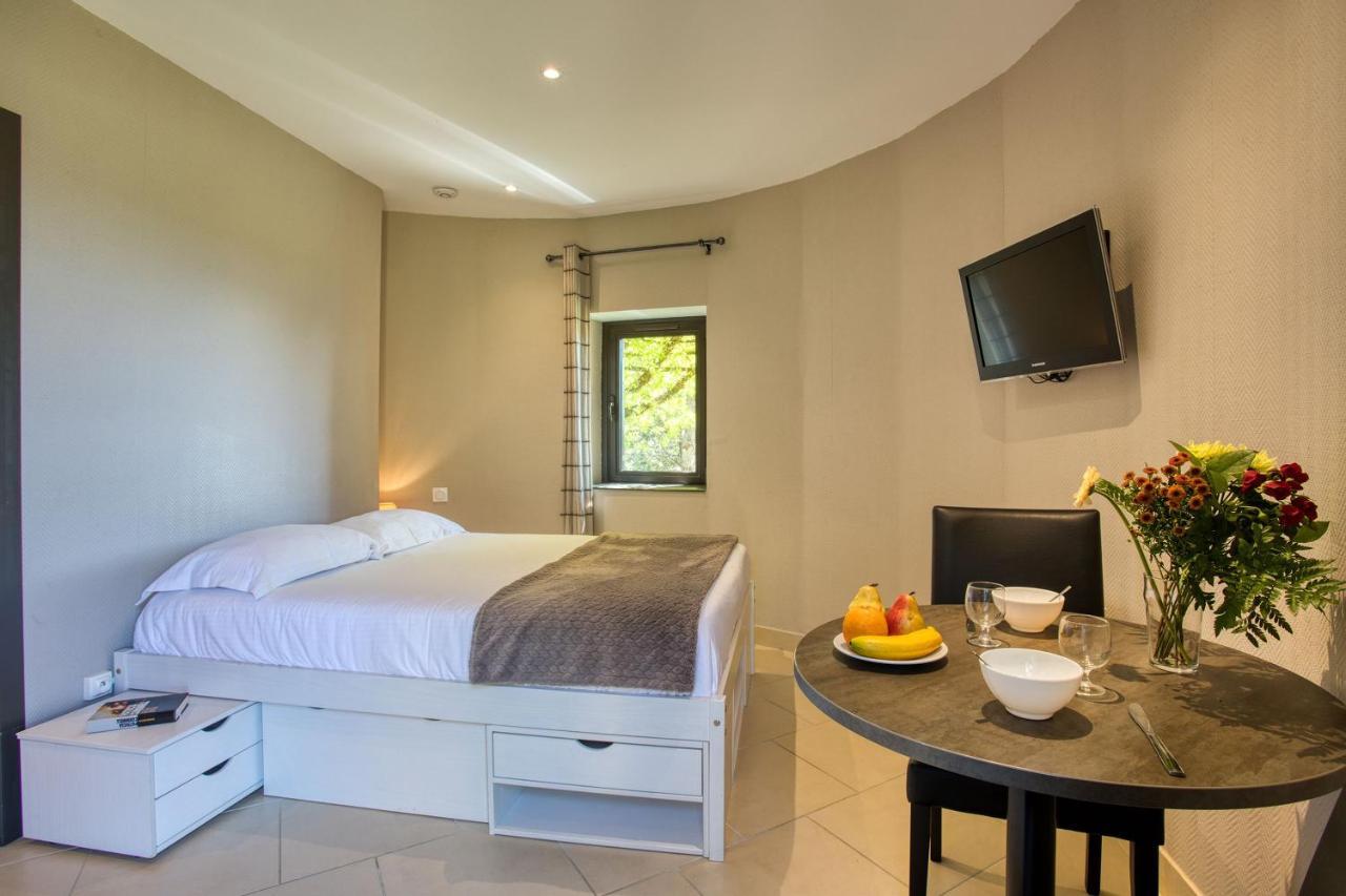 Combas Village De Holiday home
